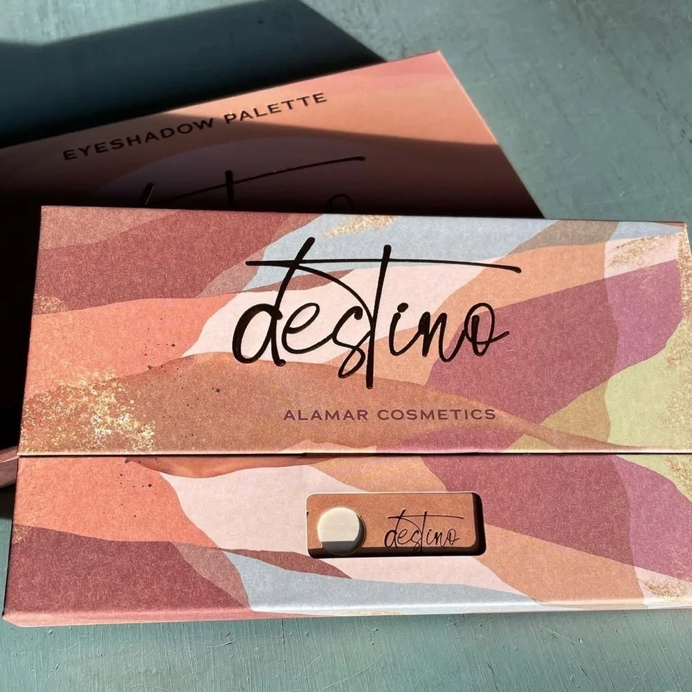 Alamar Cosmetics Eyeshadow Palette - Vibrant Multi-Color Collection New in Box